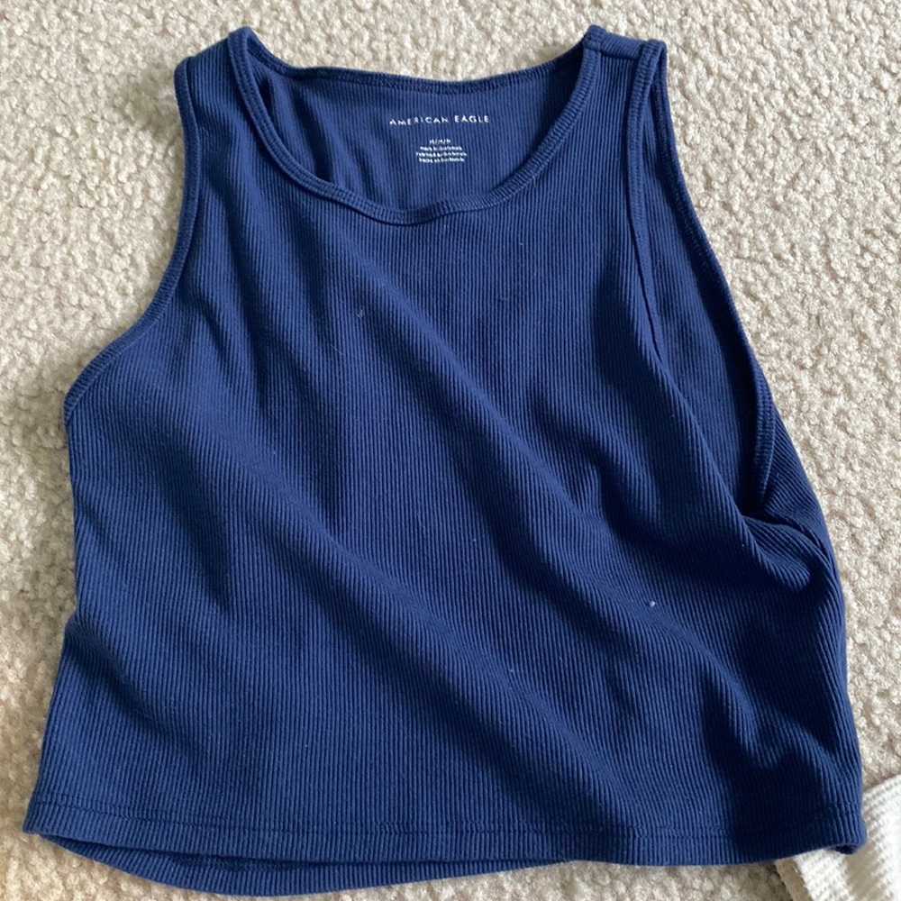 american eagle crop top size medium